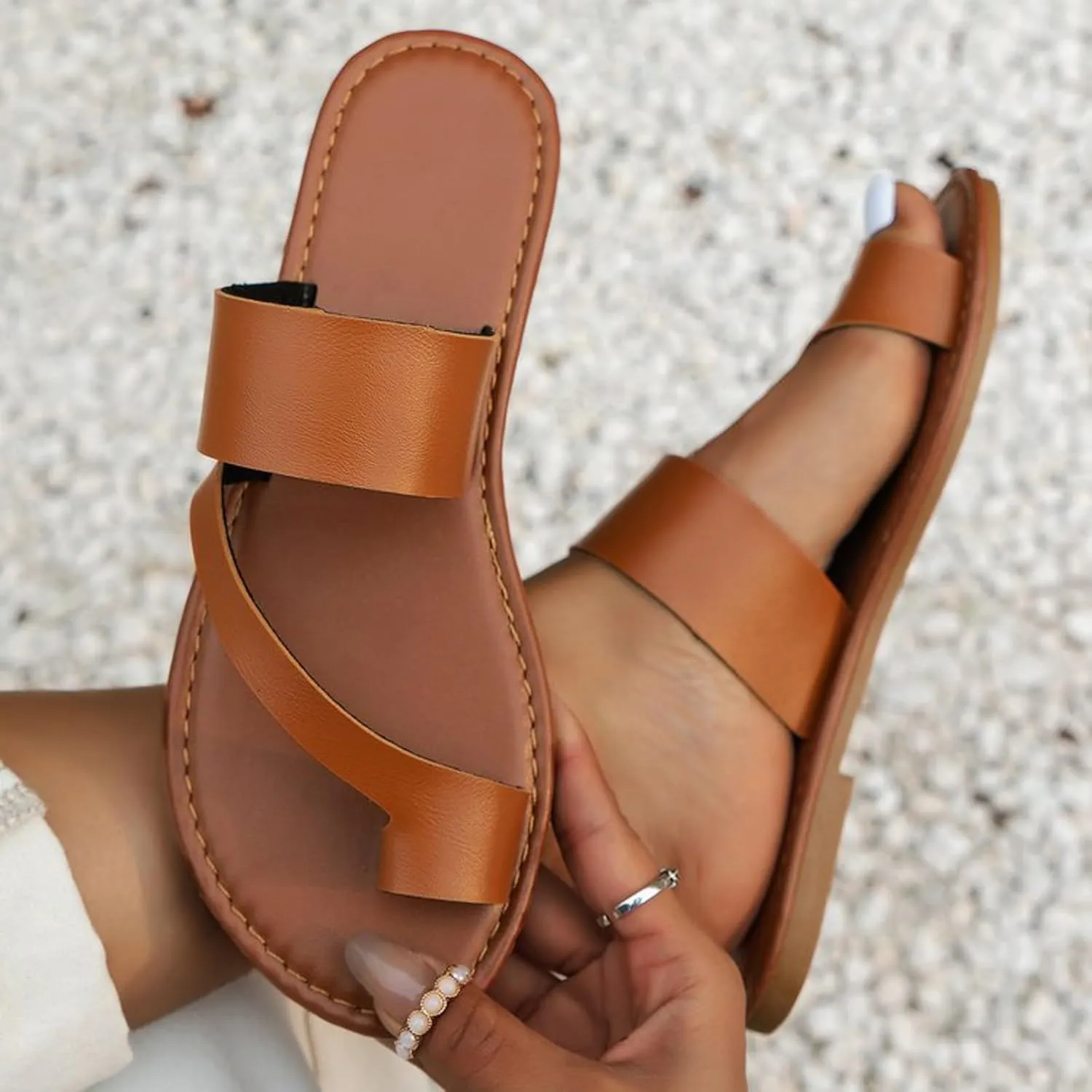 2025 Flat Sandals for Women Summer Clip Toe Slip-On Dressy Casual Shoe Comfortable Non-Slip Open Toe Leather Walking Footwear Outdoor Beach Vacation Slippers Breathable Soft Sole Loafer Shoes