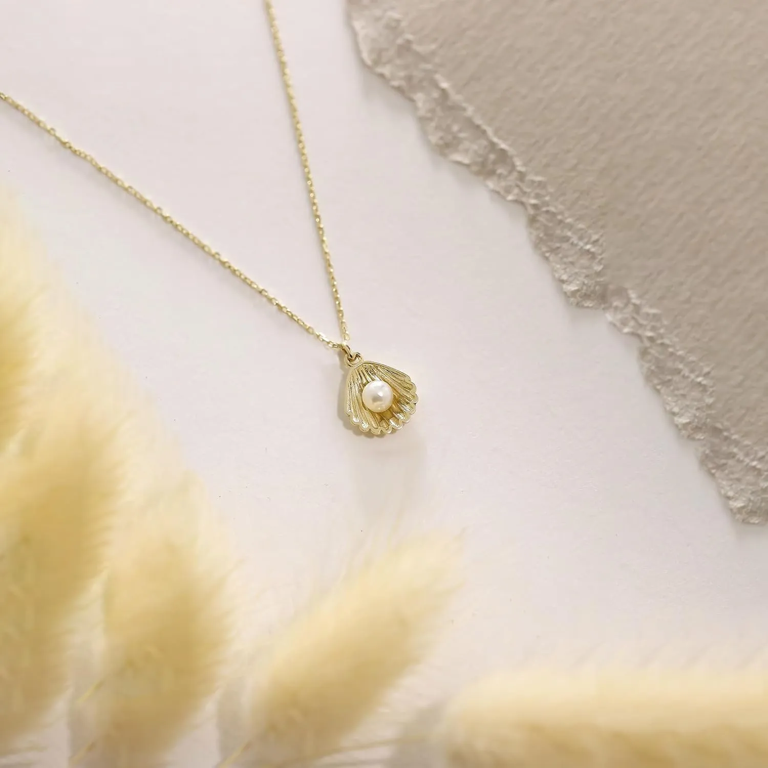 Charm Necklace-14K Gold/Silver Plated Charm Necklace Shell Conch Shell Turtle Starfish Coconut Tree Pearl Necklace Summe Beach Necklaces for Women Dainty Simple Jewelry for Women