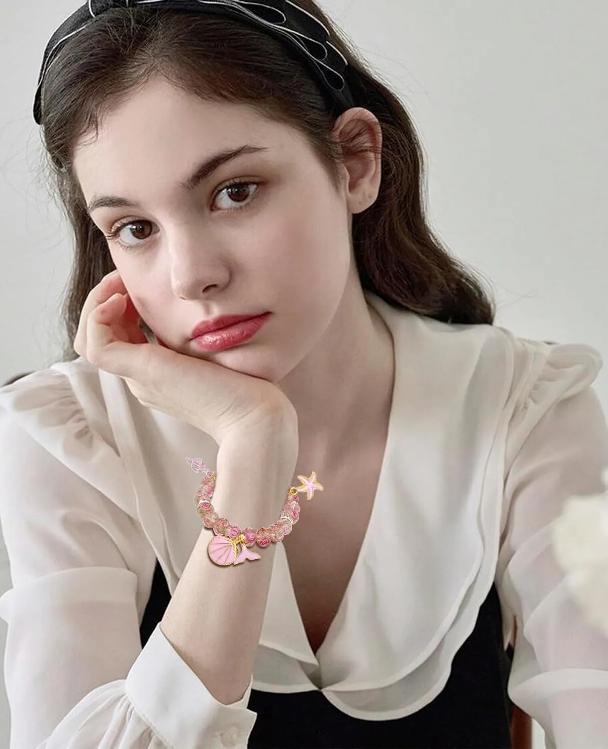 Cherry Blomssom Bracelet for Women, Crystal Flowers Beaded Charm Bracelets for Women Cute Pink Heart Charm Crystal Beads Bracelets Adjustable Stretch Bracelet for Birthday Gifts