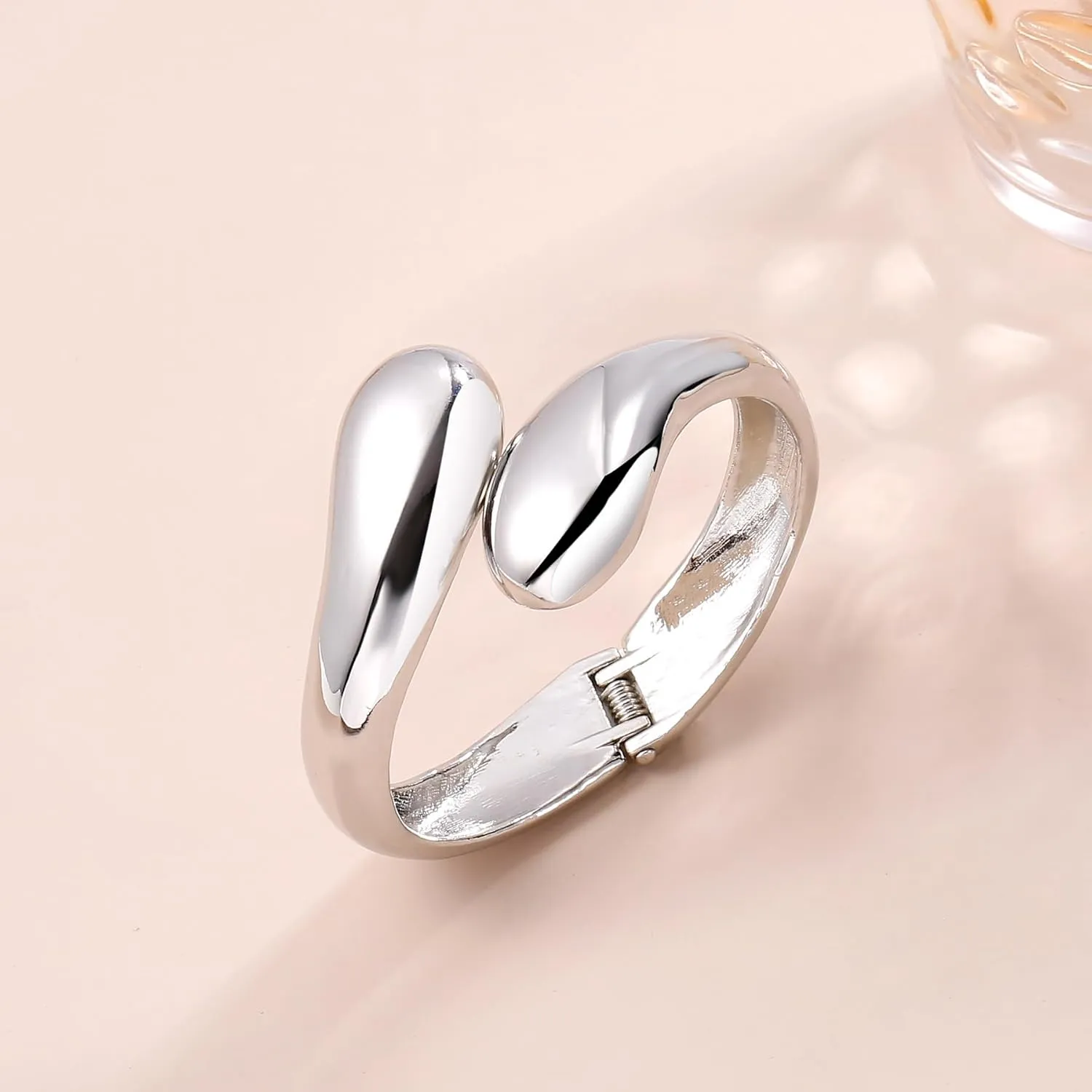 Chunky Gold Cuff Bangle Bracelets For Women Statement Minimalist Thick Gold Hinge Wrist Cuff Bracelets For Women Trendy Jewelry