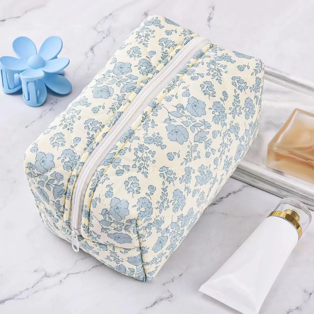 Floral Makeup Bag,Floral Quilted Makeup Bag,Large Cosmetic Bag,Fashionable Travel Makeup Pouch, Cute Pink Makeup Bag,Puffy Coquette Makeup Bag, Attractive Quilted Makeup Bag