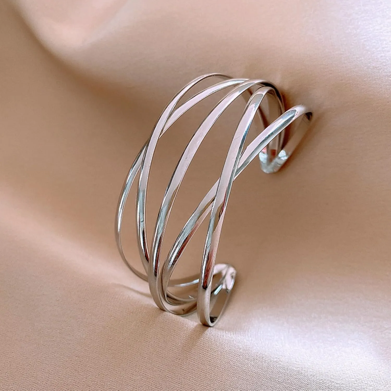 Gold Chunky Cuff Bracelet for Women,Boho Twisted Multi-layer Cross Wire Bangle Bracelets Punk Wide Open Wrist Arm Cuffs Jewelry