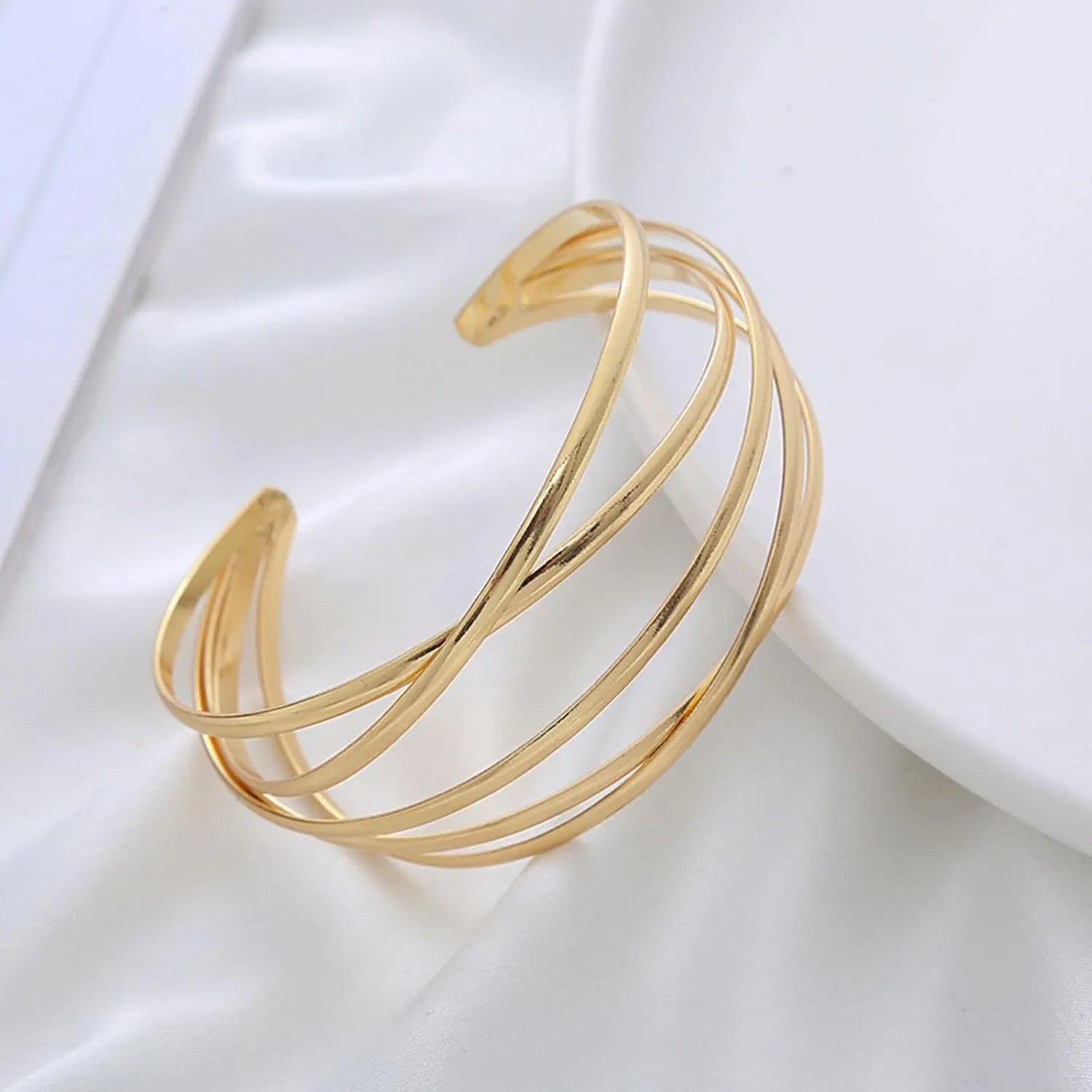 Gold Chunky Cuff Bracelet for Women,Boho Twisted Multi-layer Cross Wire Bangle Bracelets Punk Wide Open Wrist Arm Cuffs Jewelry