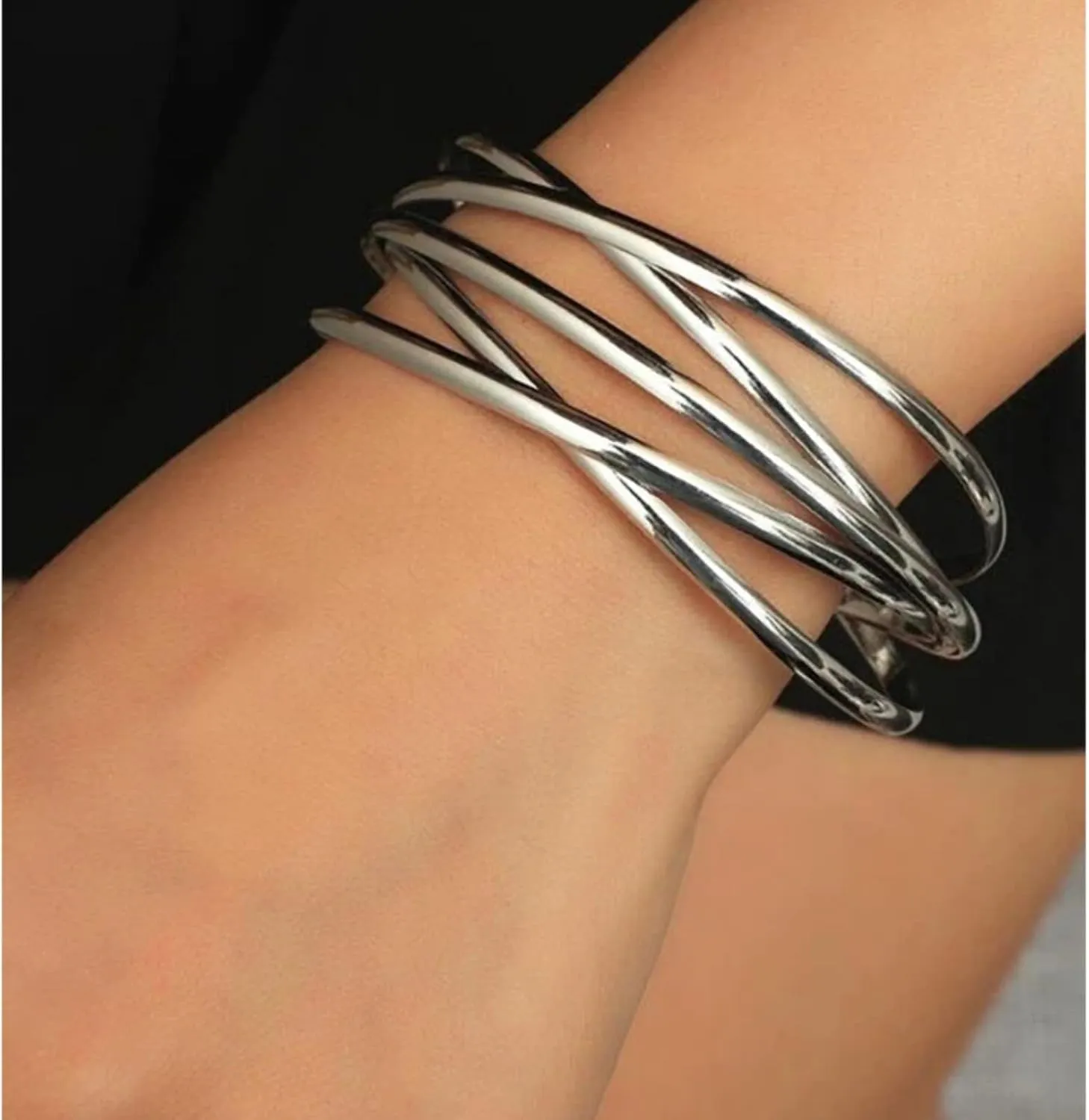 Gold Chunky Cuff Bracelet for Women,Boho Twisted Multi-layer Cross Wire Bangle Bracelets Punk Wide Open Wrist Arm Cuffs Jewelry