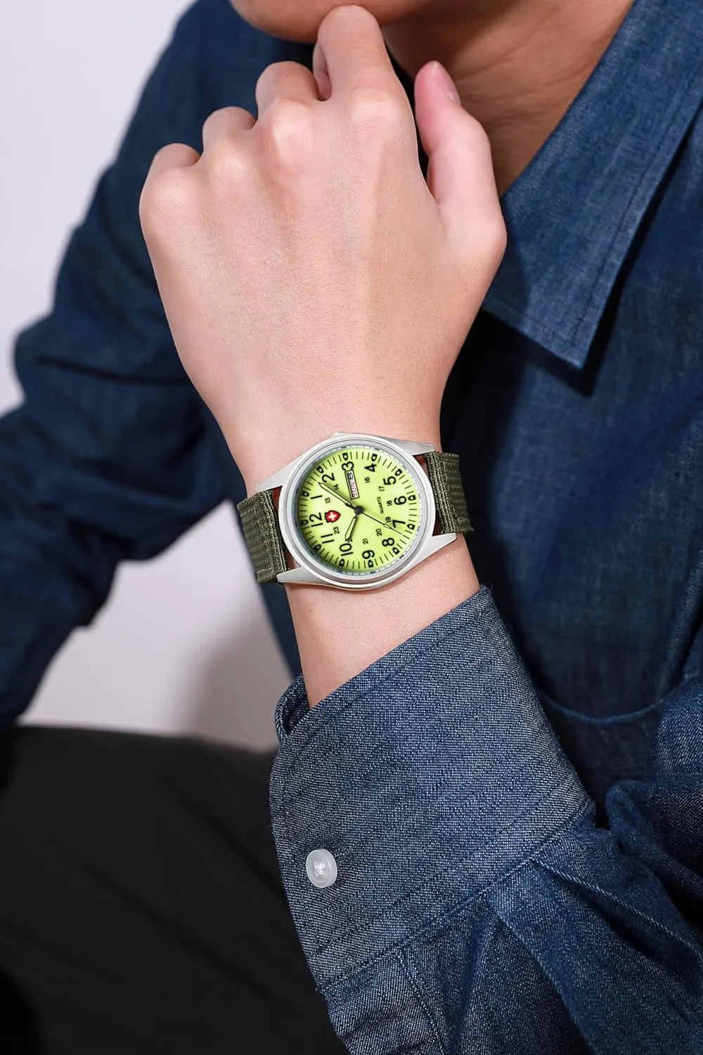 Gosasa Unisex Military Watches Sport Textile Nylon Strap Stylish Men Watch Luminous Fashion Watches Analog Display Quartz Waterproof Casual Wristwatch