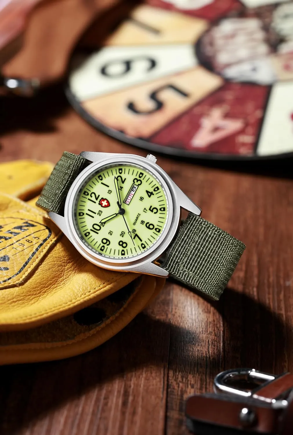 Gosasa Unisex Military Watches Sport Textile Nylon Strap Stylish Men Watch Luminous Fashion Watches Analog Display Quartz Waterproof Casual Wristwatch