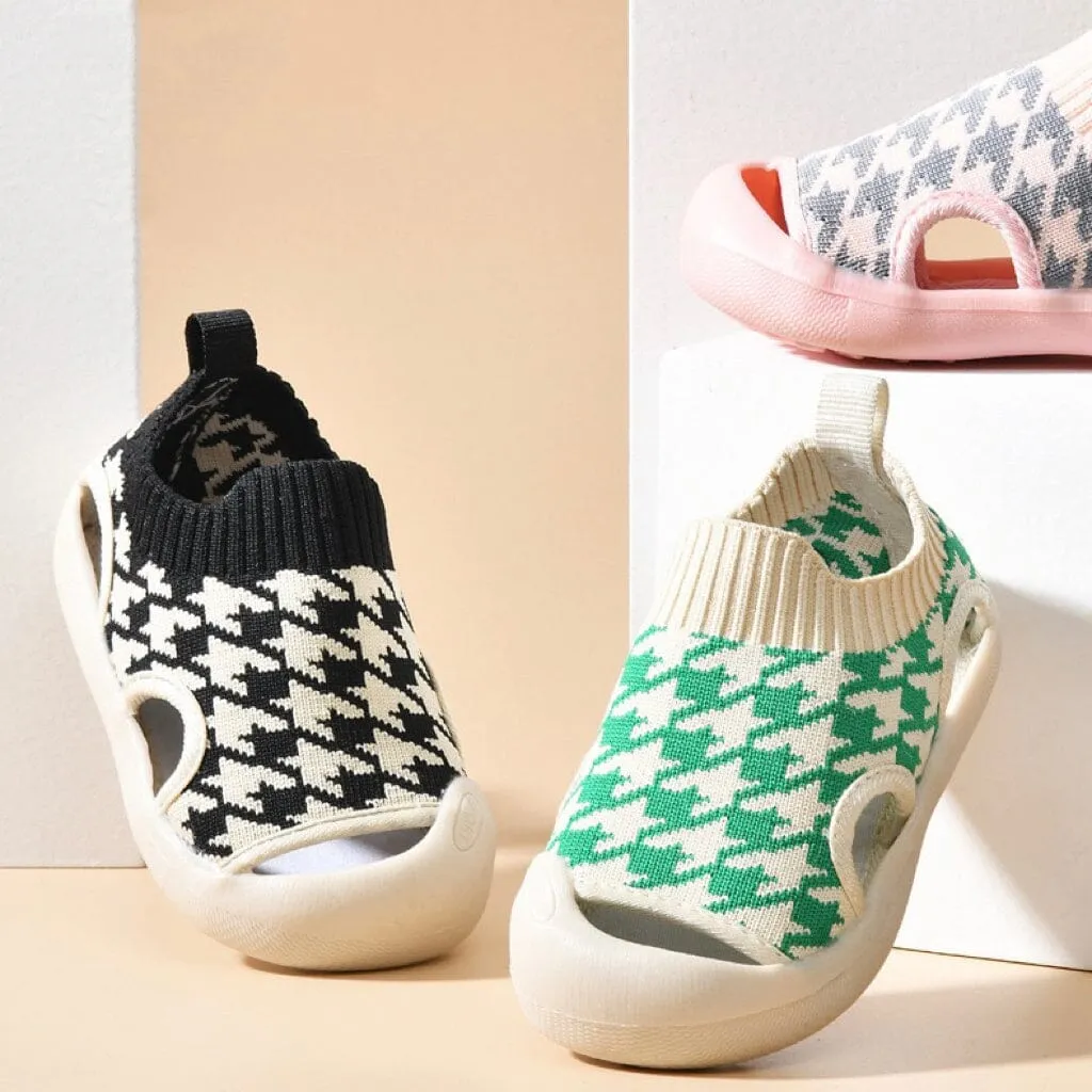 Houndstooth Flyknit First Walker Shoes