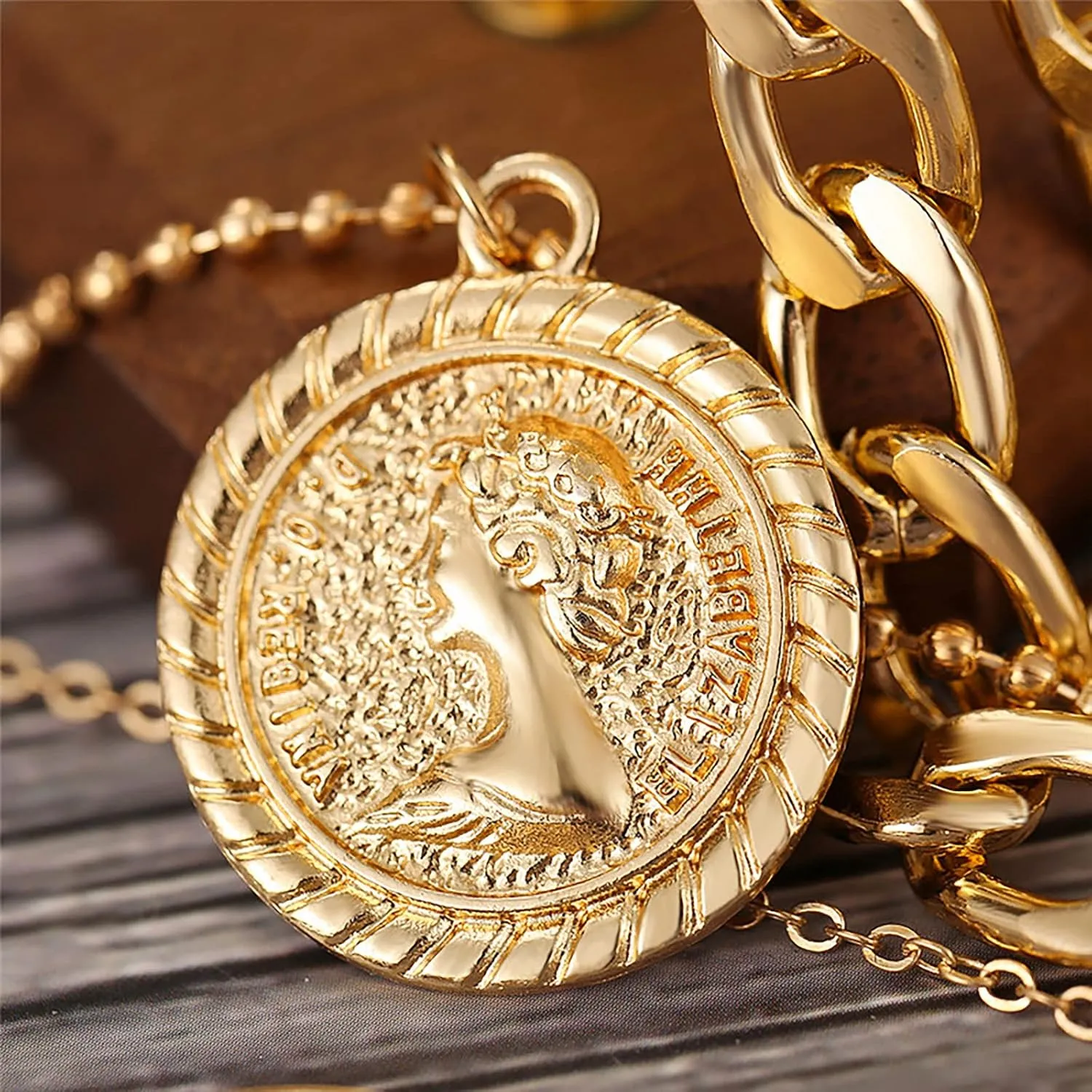 MJartoria Gold Layered Necklaces for Women Trendy Retro Coin Pendant Necklace Dainty Chunky Chain Choker Necklaces for Jewelry Birthday Gifts