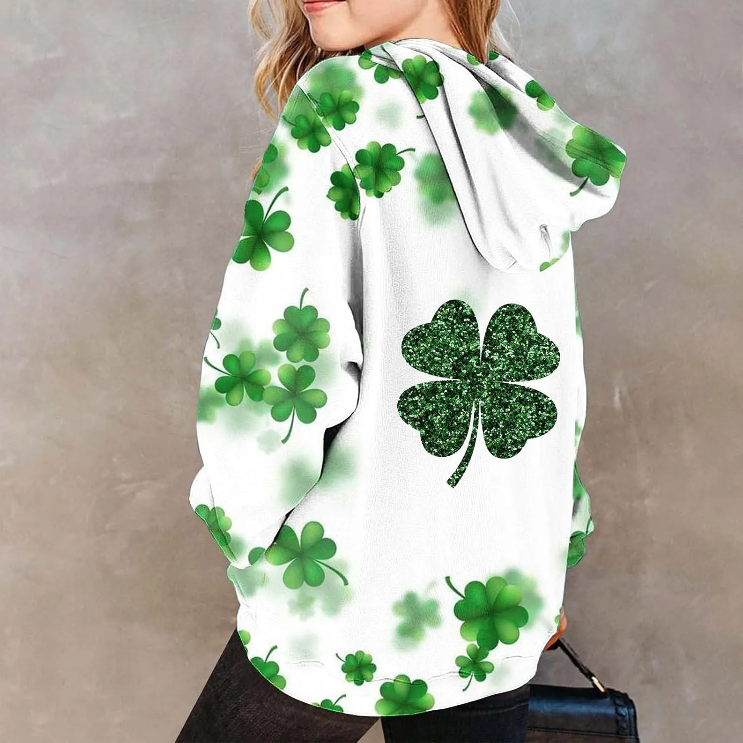 Oversized Hoodies For Teen Girl Cute Heart Graphic Pullover Tops Long Sleeve Hooded Girls Valentines Outfits Clothes