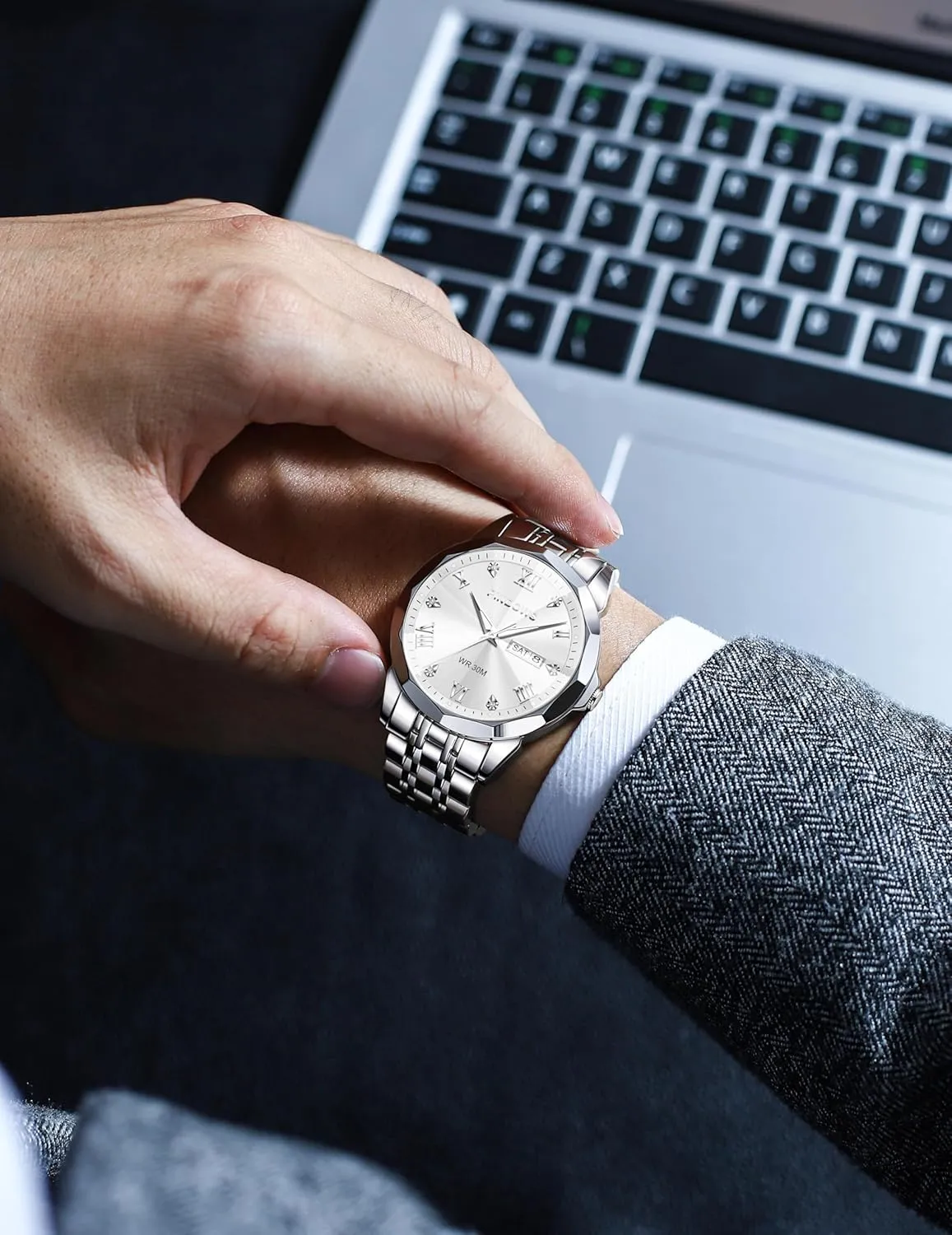 PINDOWS Watches for Men Diamond Date Calendar Quartz Watches Analog Stainless Steel Waterproof Luminous Two Tone Business Watch