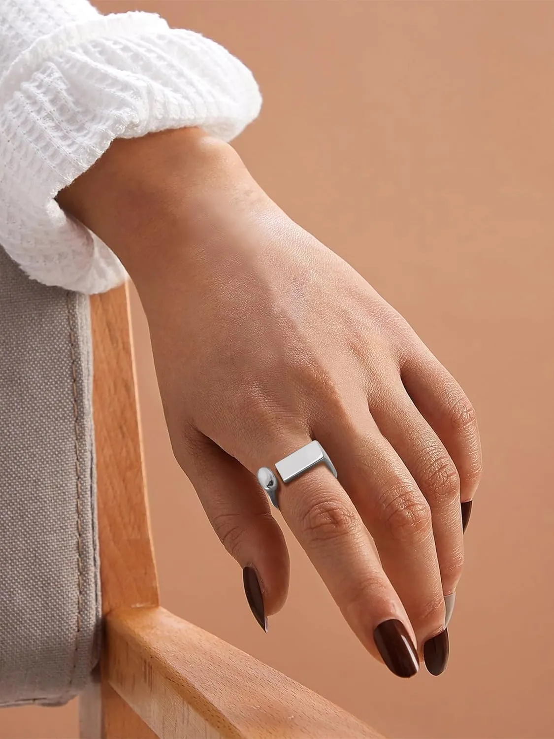 Platimun/18K Gold Plated Band Ring/Statement Rings for Women Fashion Everyday Jewelry Adjustable Rings(with Box)