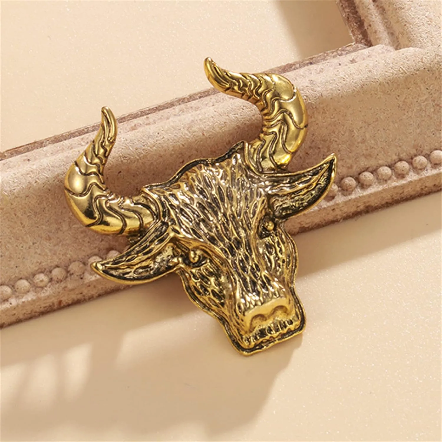 Retro Lion Animal Brooch for Men & Women - Punk, Bull, Eagle, Lion, Wolf Head - Lapel Pin, Safety Pin - Christmas Gifts