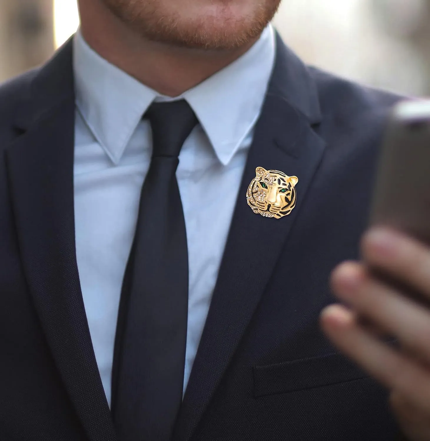 Rhinestone Tiger Head Brooch Pins.Gold Silver Animal Lapel Pin,Charm Lion Coat Collar Brooch for Men Suit Pin