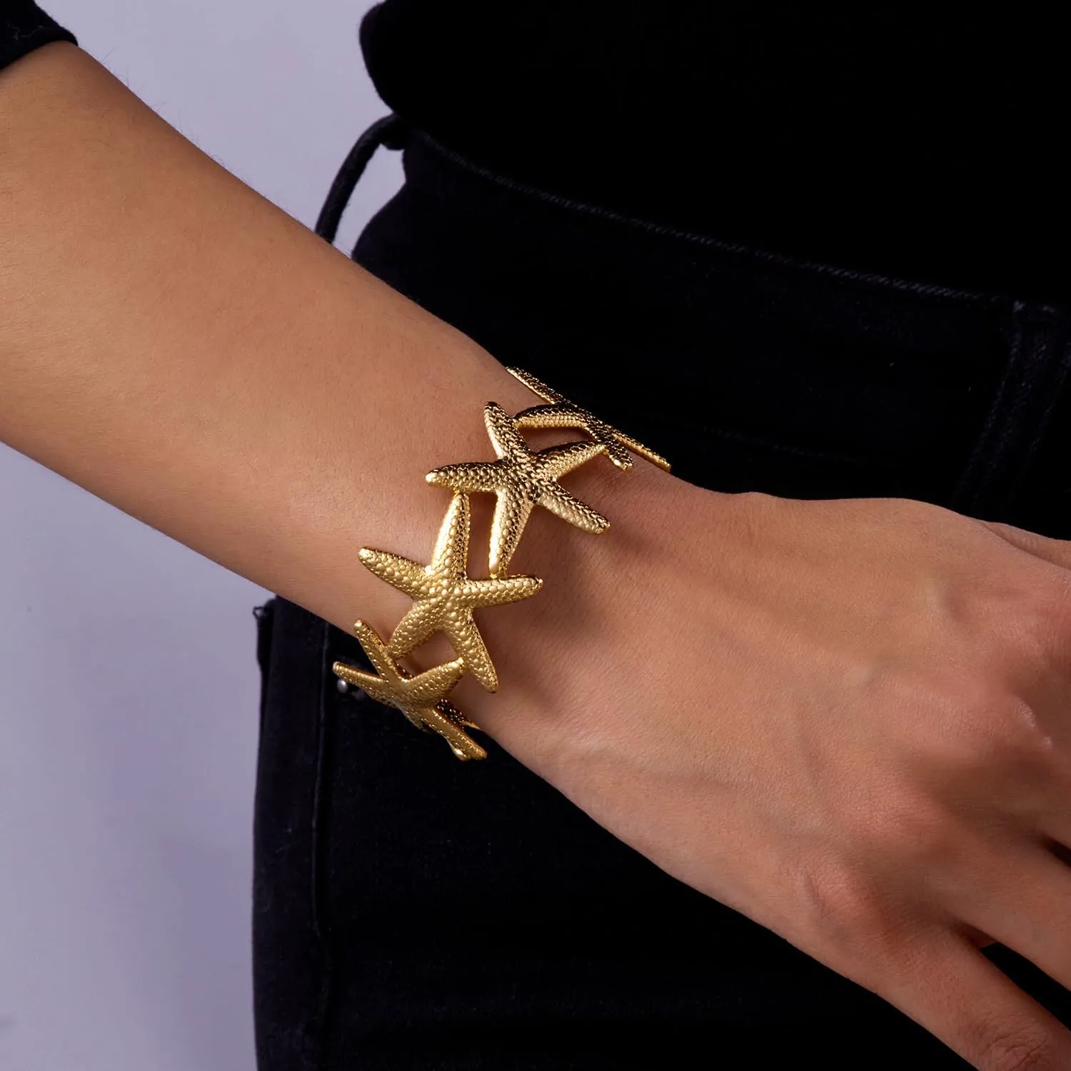 RINHOO Wide Gold Cuff Bracelets for Women Starfish Shell Bow Statement Open Bangle Stainless Steel Chunky Hammered Floral Bangle Bracelets Jewelry