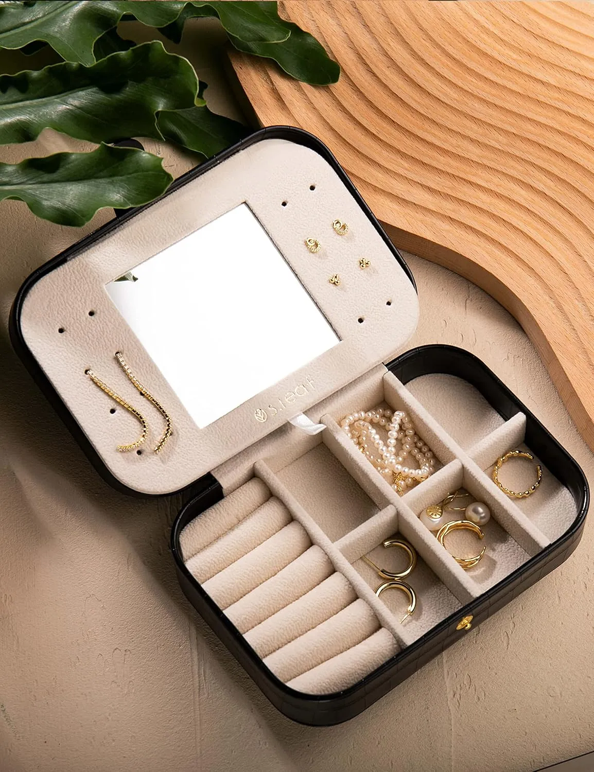 S.Leaf Travel Jewelry Organizer Travel Jewelry Boxes for Women Small Jewelry Travel Case Box Portable Travel Jewelry Case Travel Case Mini Jewelry (14_Crocodile_Black_Big)