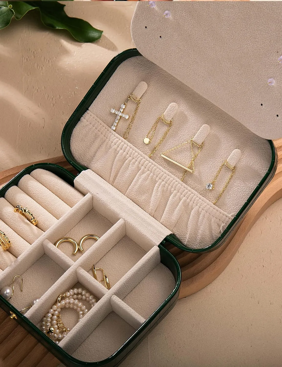 S.Leaf Travel Jewelry Organizer Travel Jewelry Boxes for Women Small Jewelry Travel Case Box Portable Travel Jewelry Case Travel Case Mini Jewelry (14_Crocodile_Black_Big)