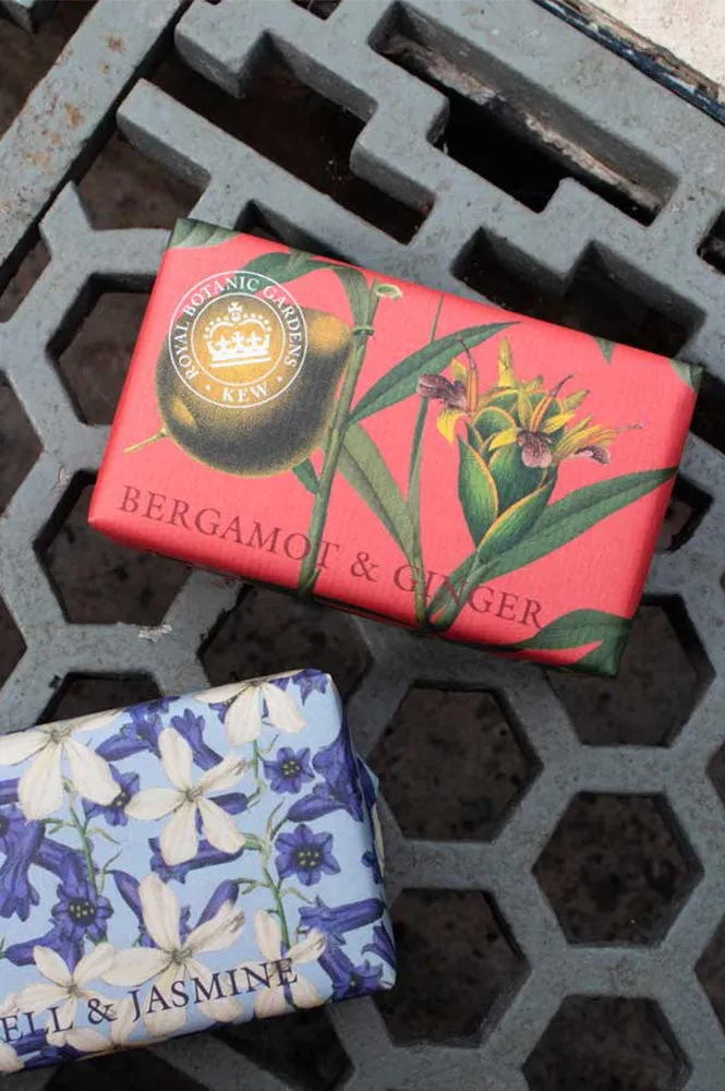 The English Soap Company Bergamot and Ginger Soap