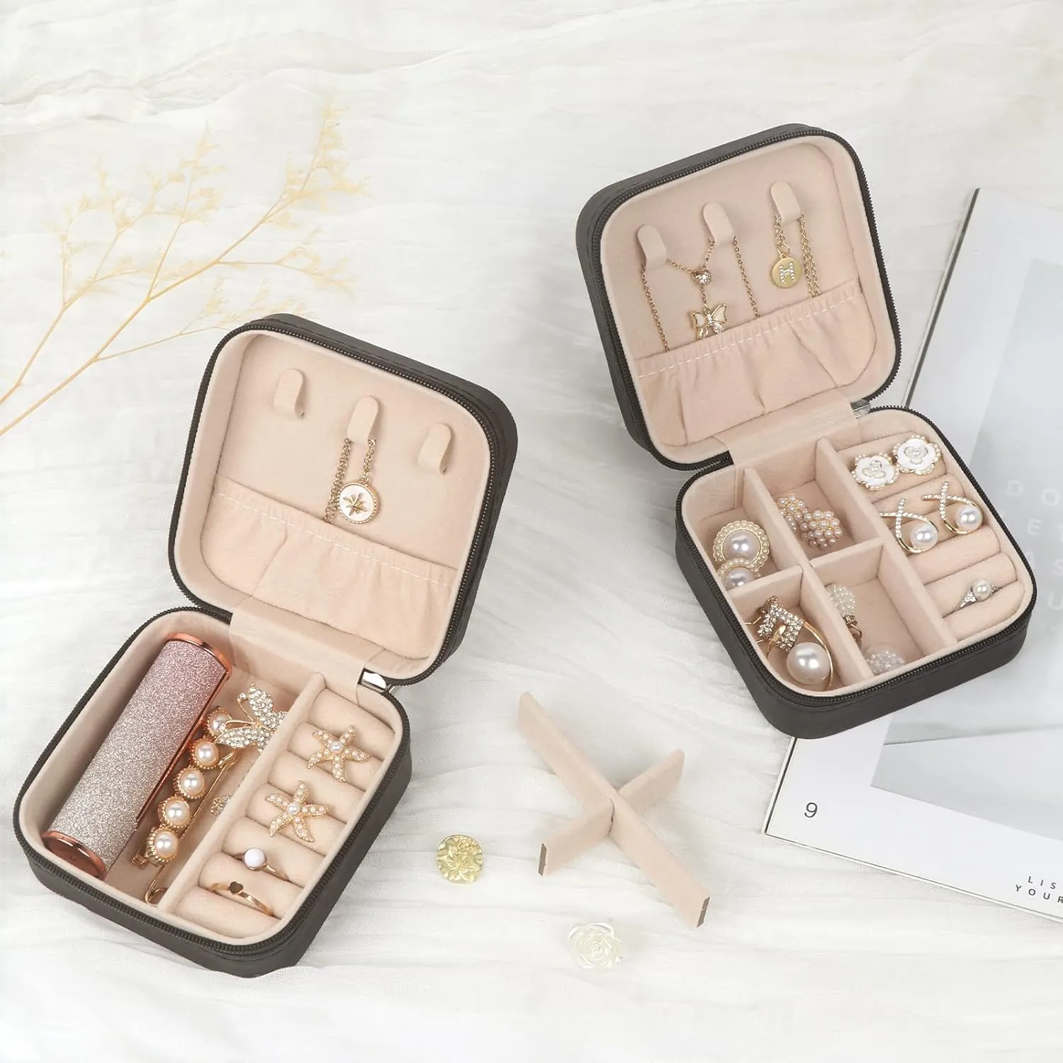 Travel Jewelry Case Small Jewelry Box Jewelry Organizer Storage Case Portable PU Leather Mini Jewelry Travel Case for Girls Womens Earring, Necklace, Rings,Bracelets