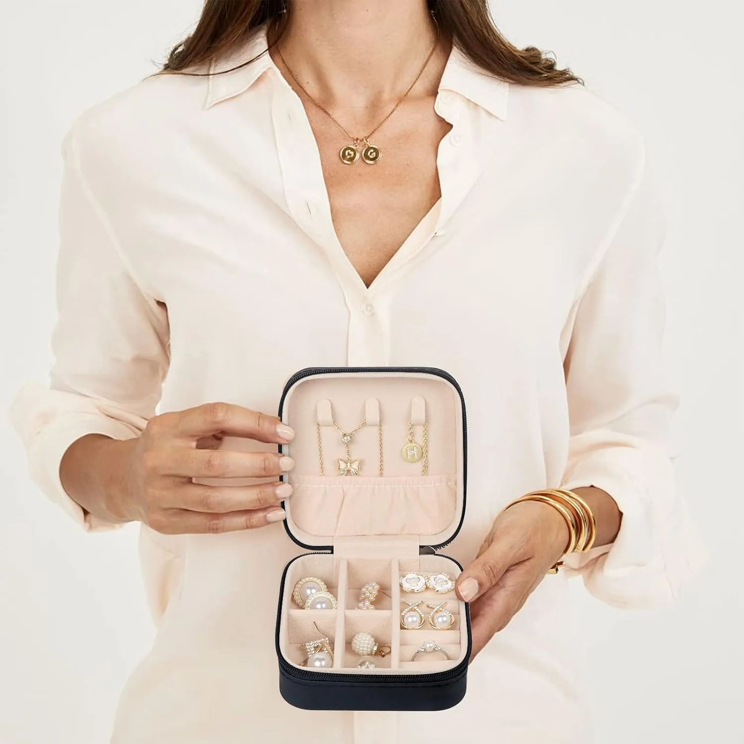 Travel Jewelry Case Small Jewelry Box Jewelry Organizer Storage Case Portable PU Leather Mini Jewelry Travel Case for Girls Womens Earring, Necklace, Rings,Bracelets