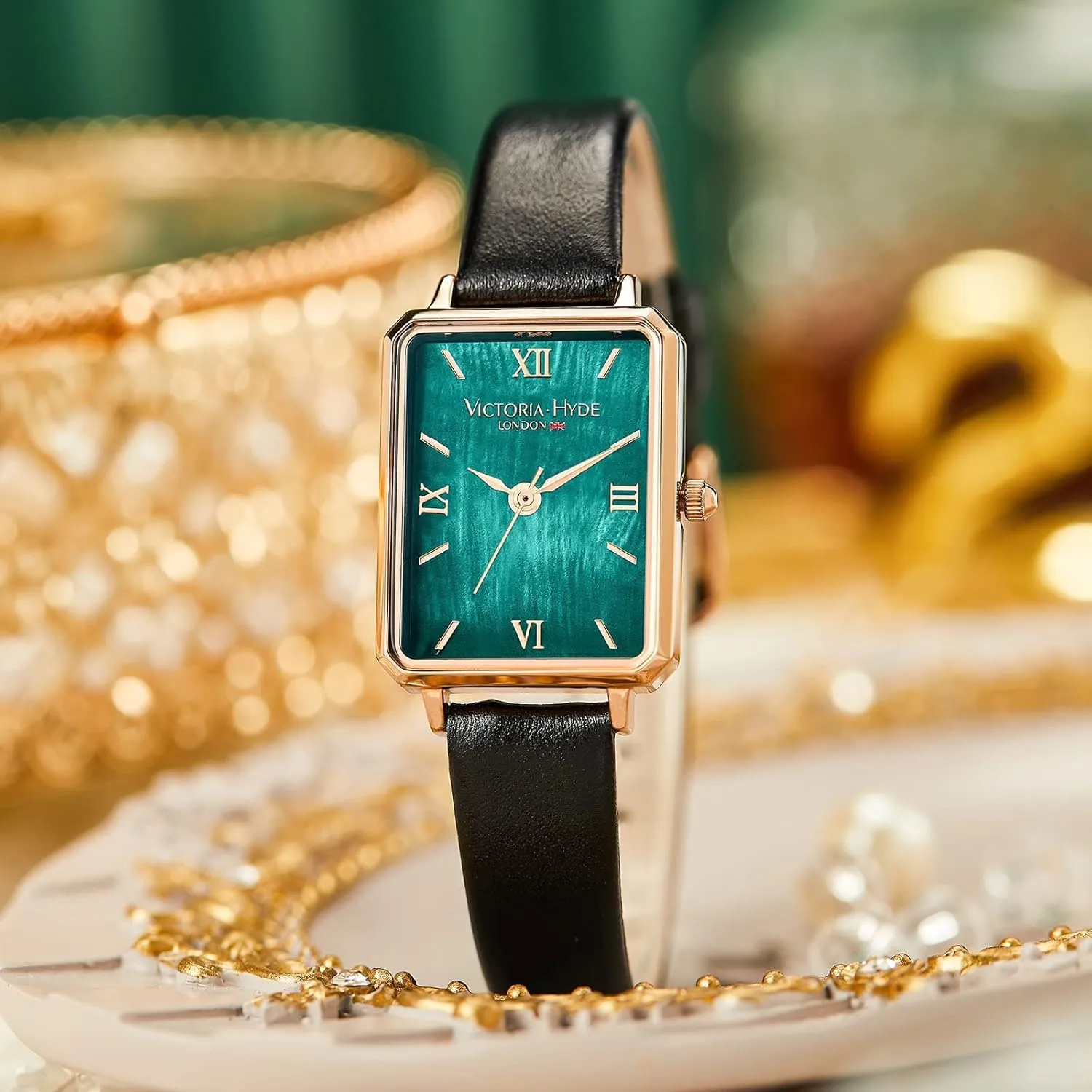 VICTORIA HYDE Women Watches Green Mother of Pearl Dial Ladies Wristwatches Genuine Leather Strap Classic Rectangular Case