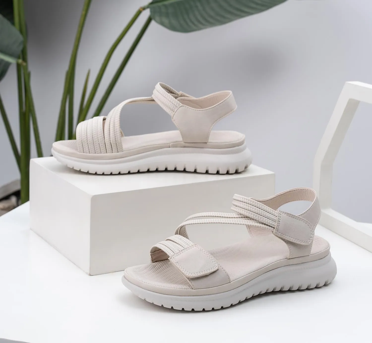 Womens Comfortable Lightweight Outdoor Sport Walking Sandals 2024 Casual Arch Support Sandals Summer Athletic Hiking Sandals Beach Shoes Fashion Non-slip Sandals Water Shoes