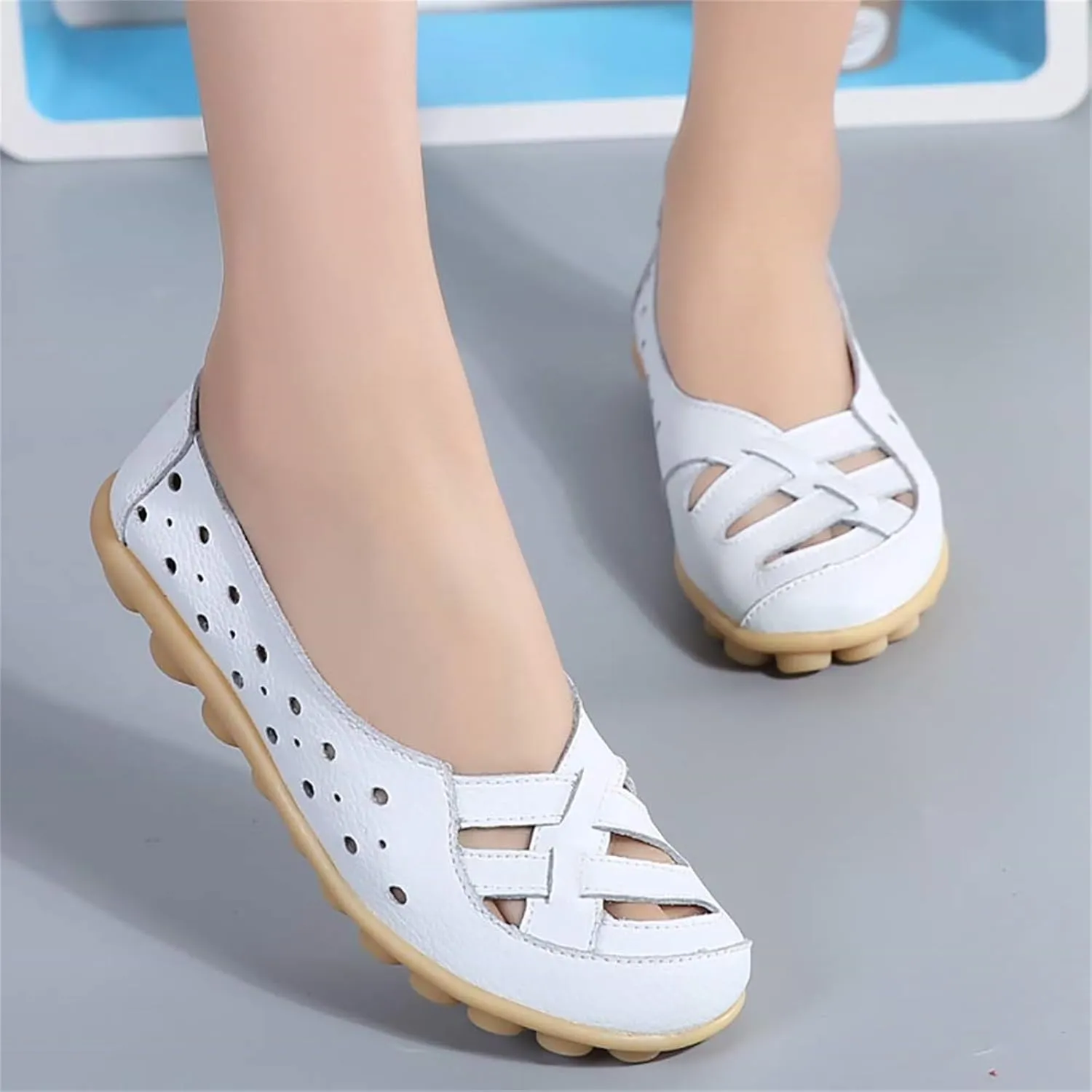 Womens Flat Sandals 2025 Summer Orthopedic Sandals Comfort Walking Office Flat Loafer Hollow Out Slip On Breathable Shoes Casual Leather Fashion Flats for Women