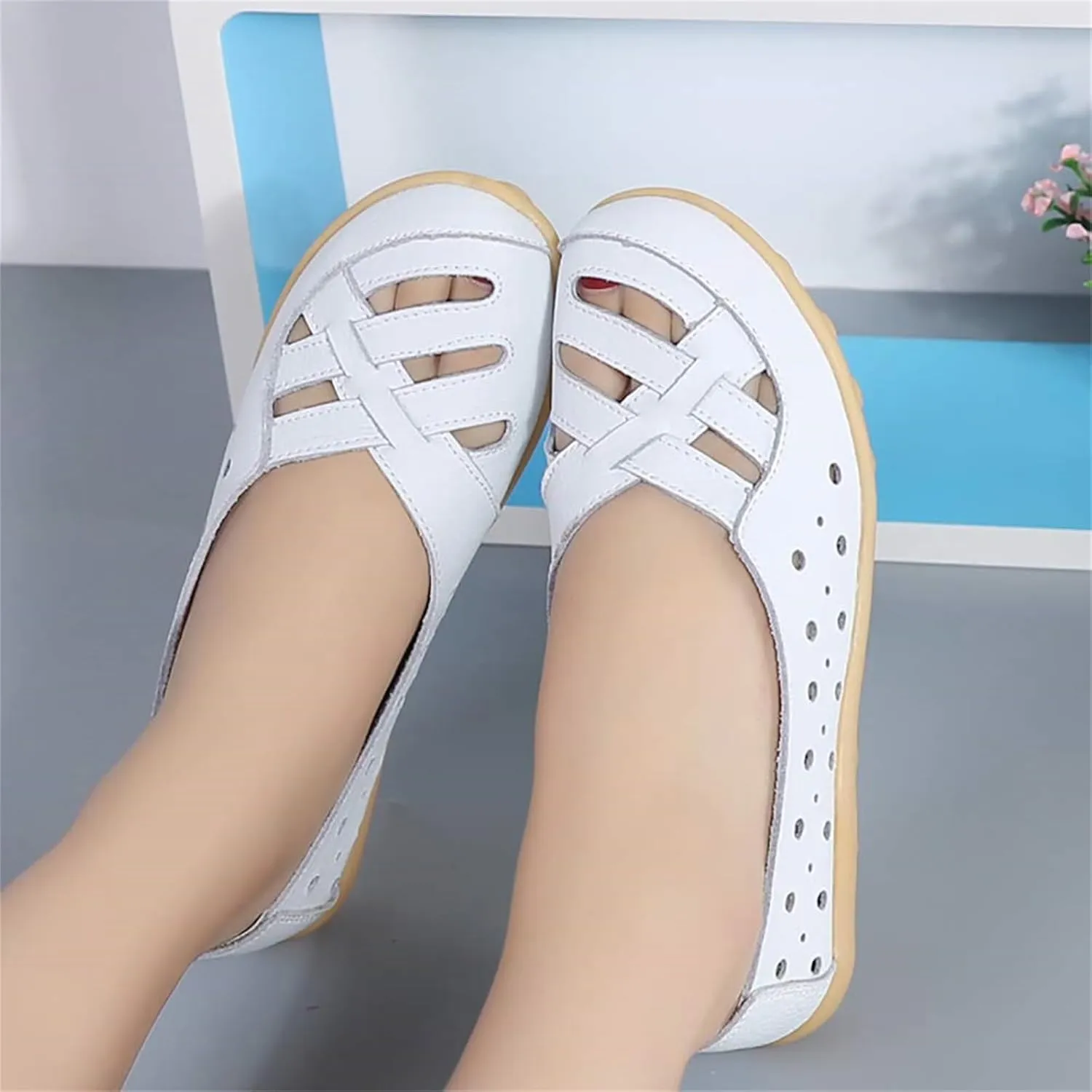 Womens Flat Sandals 2025 Summer Orthopedic Sandals Comfort Walking Office Flat Loafer Hollow Out Slip On Breathable Shoes Casual Leather Fashion Flats for Women