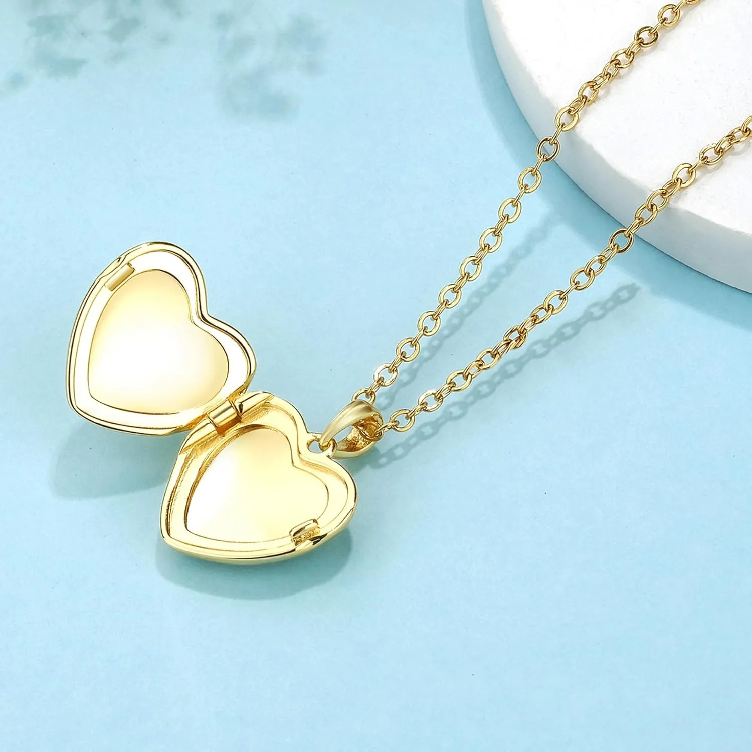 YOUFENG Love Heart Locket Necklace that Holds Pictures Polished Lockets Necklaces Birthday Gifts